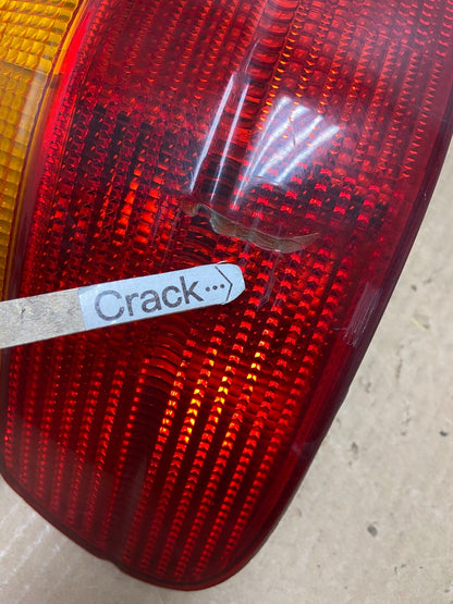 1998 to 2002 Chevrolet Prizm Left Driver Lh Side Inner Tail Light af9646 DG4