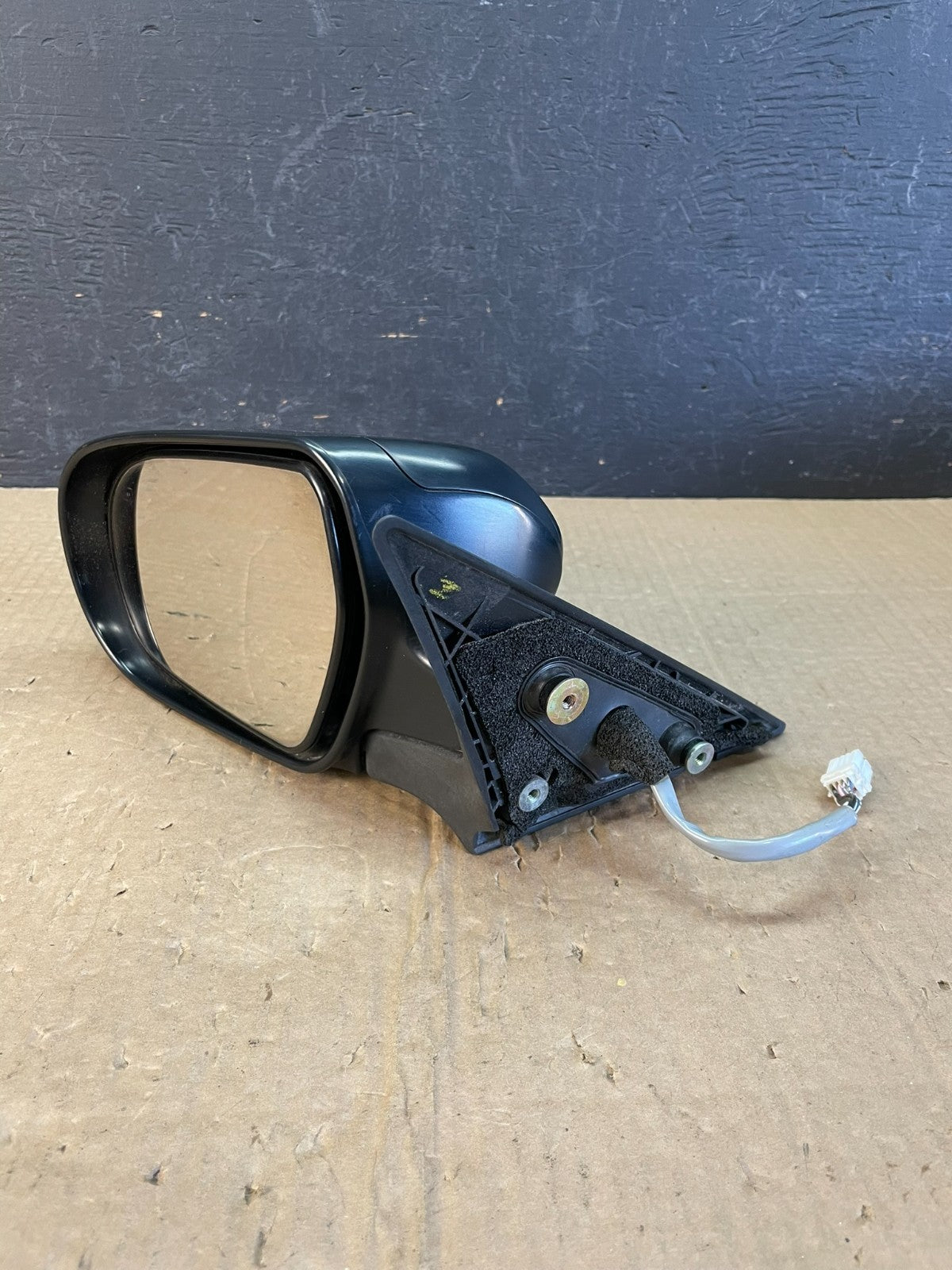 2005-2009 Subaru Legacy Outback Left Driver Door Mirror AC9881 DW2