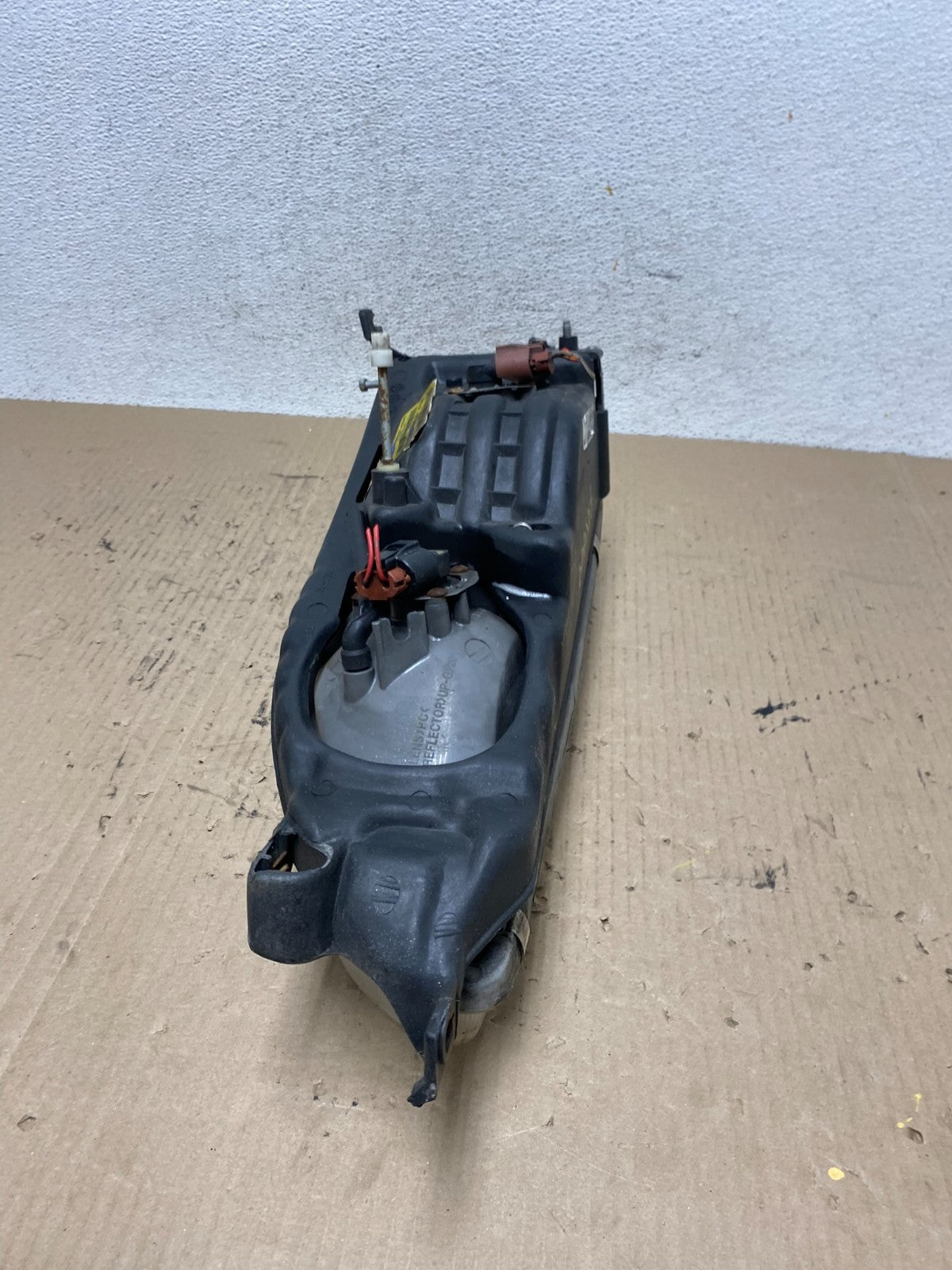 1995 to 1996 Toyota Camry Right Passenger RH Side Headlight TYC AF5999 DW7