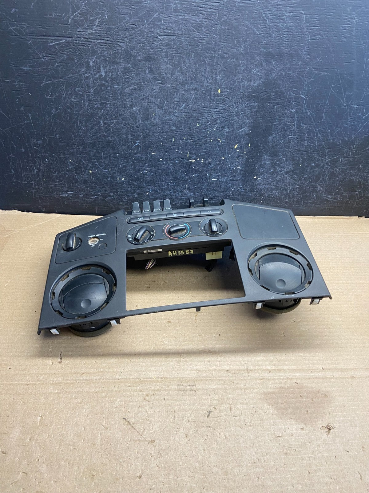 2008-2010 Ford F250 F350 Radio Climate Control Radio Dash Bezel Panel ah1557 DG3