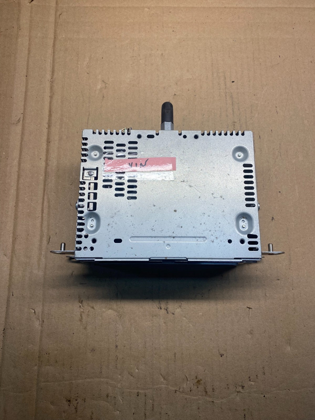 2012 to 2014 Ford Edge AM/FM Radio Reciever aj0509 DG3