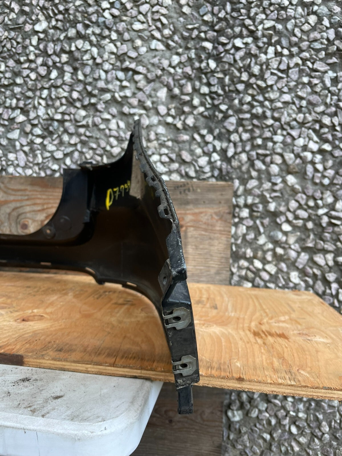 2011 to 2015 Ford Explorer Rear Upper Bumper Cover D795411