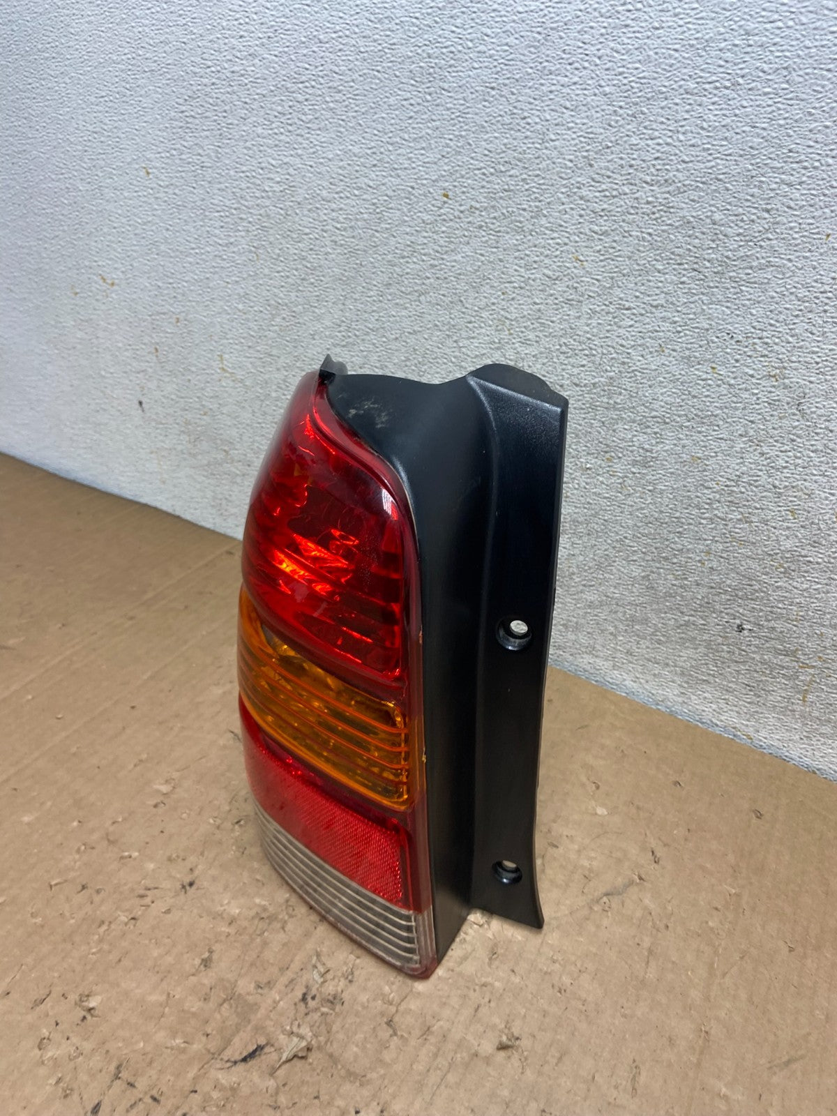 2001 to 2007 Ford Escape Left Driver Lh Side Tail Light Aftermarket AI9135 LK1