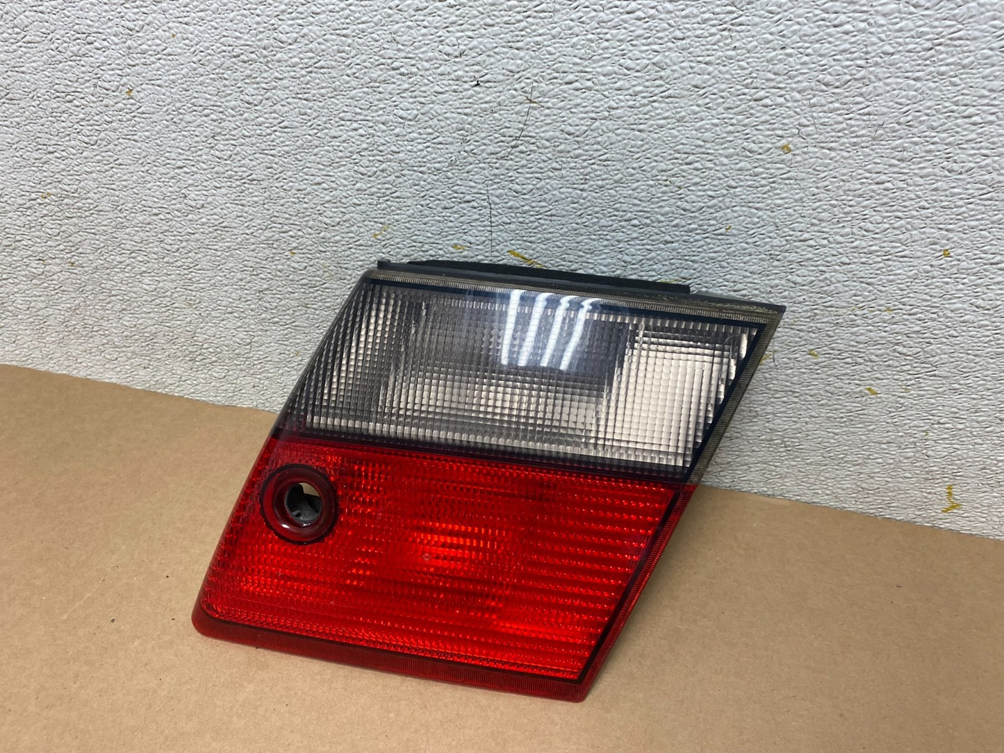 1999 to 2001 SAAB 9-5 Passenger Right Side Tail Light Inner Sedan OEM O9509 DW1