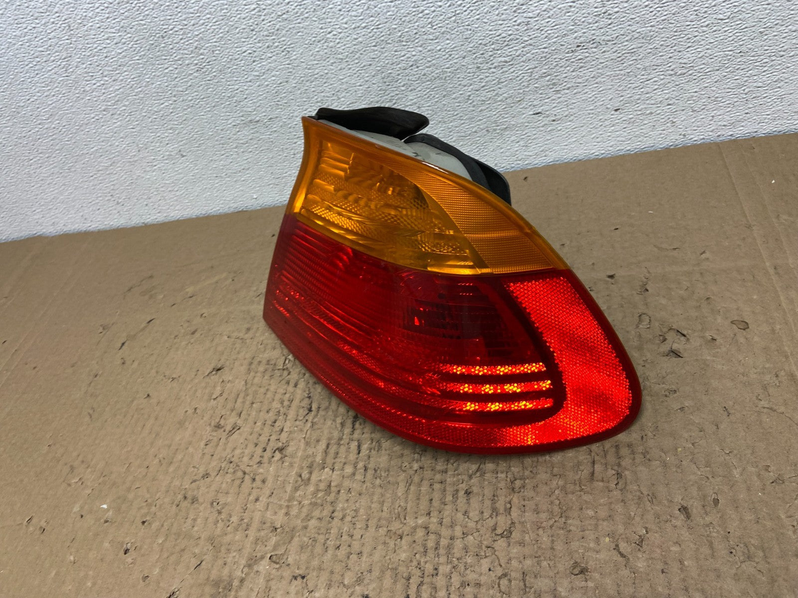 1999-2001 Bmw E46 325i 328i 330i Coupe Right Passenger Tail Light AC4084 DG1