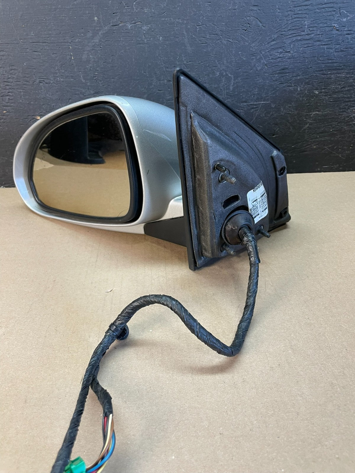 2013 to 2017 Buick Enclave Left Driver LH Blind Spot View Door Mirror AE1100 DW2