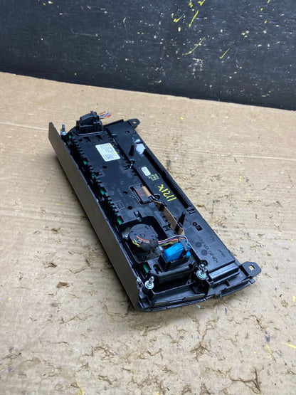 2010-2011 BMW F10 535i 550i Heater Ac Climate Radio Stereo Control OEM X1211 DG5