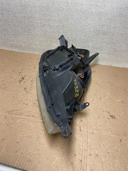 2004-2005 Toyota Sienna Left Driver LH Side Halogen Headlight Y0328 DW7
