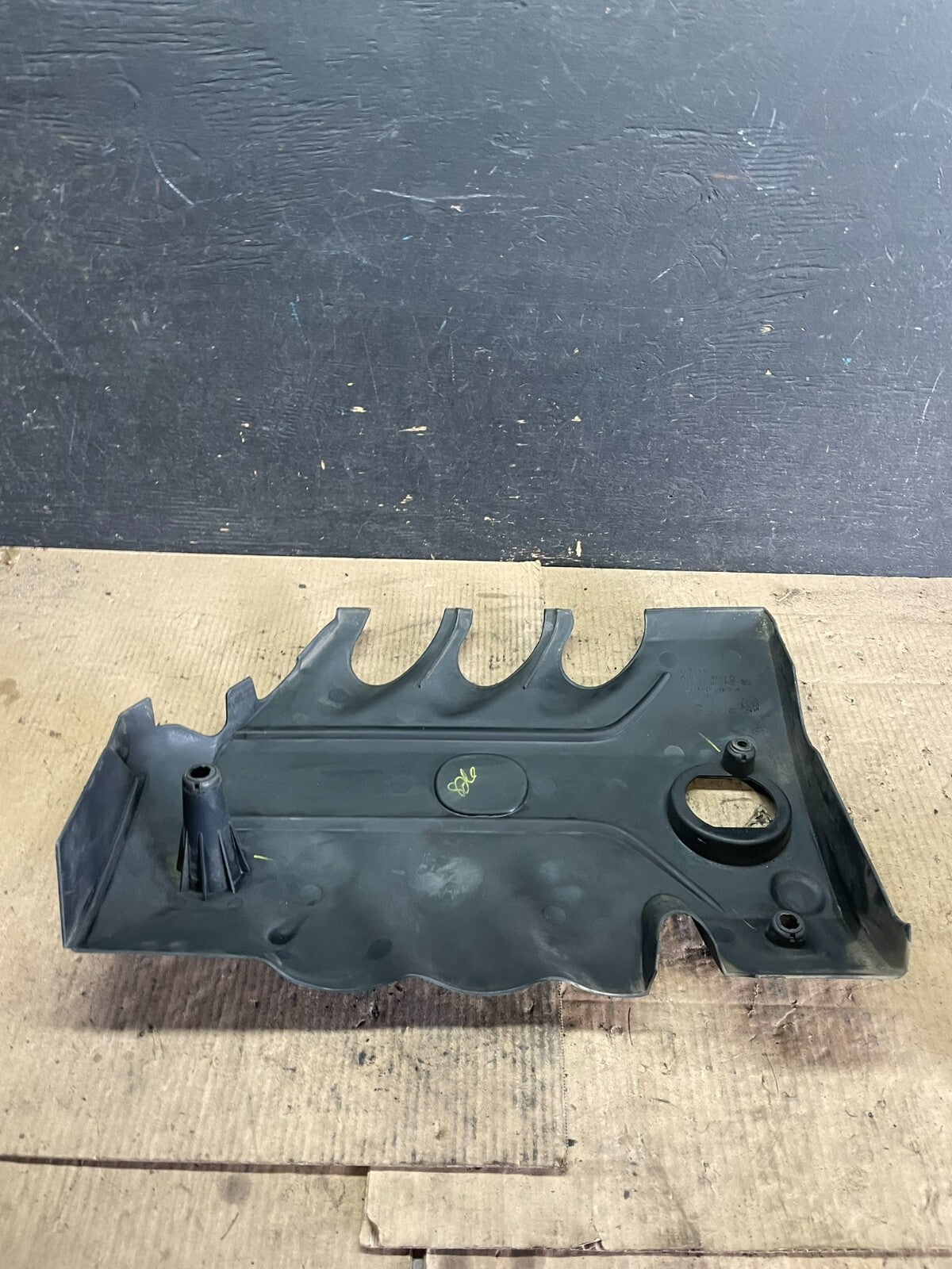 2003 to 2008 Mazda 6 3.0L Engine Cover Top Lid Cover OEM M8855 DG5