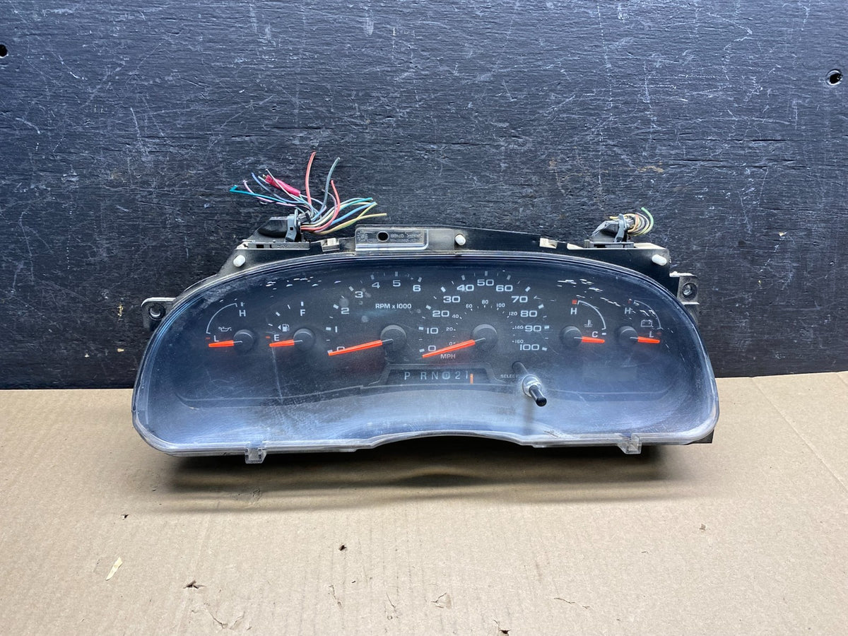 2004 to 2008 Ford E150 E250 Gauge Speedometer Cluster aj0446 DG0