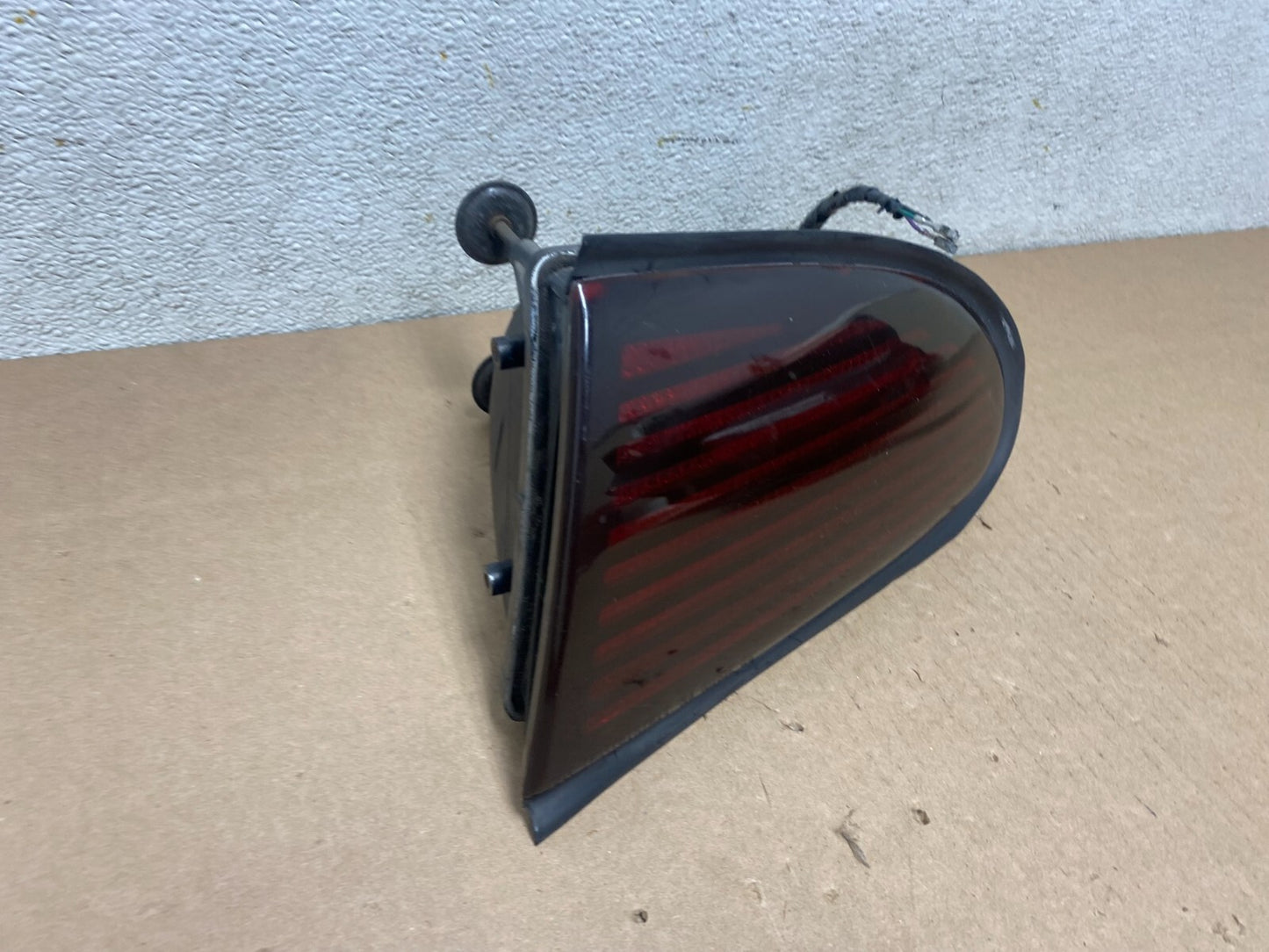 1995 to 2000 Oldsmobile Aurora Right Passenger RH Side Tail Light J6057 DG2