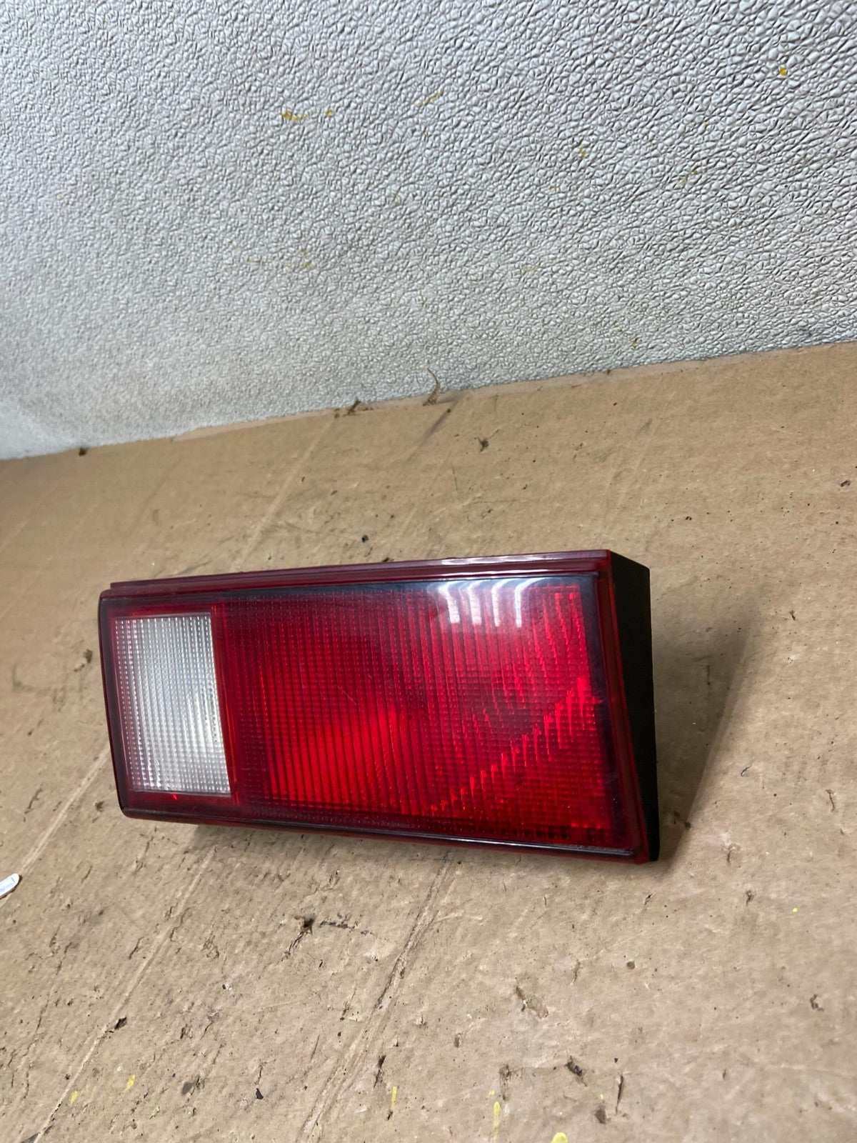 1996 1997 1998 Buick Skylark Right Passenger RH Side Inner Tail Light AA35072