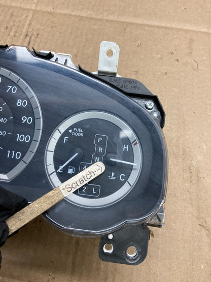 2004 2005 Toyota Sienna Speedometer Cluster Gauge Y2407  DG1