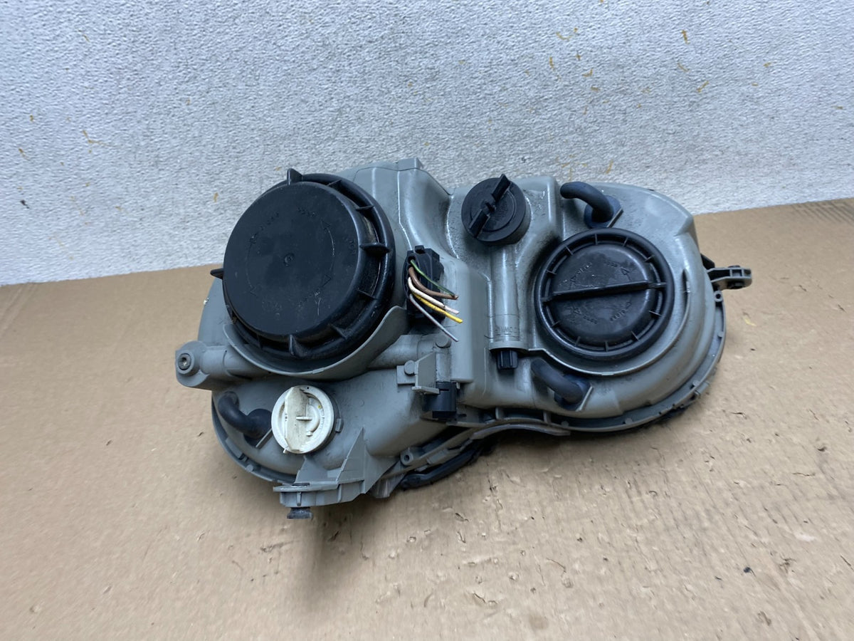 2003-2005 Mercedes Benz W209 CLK Right Passenger Halogen Headlight AJ2265 DW4