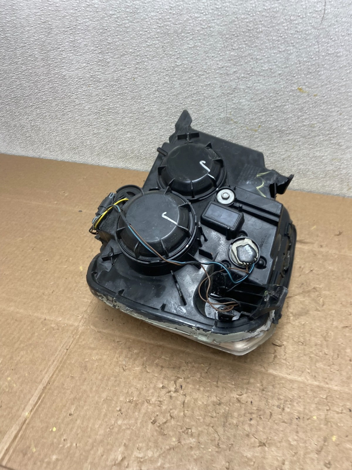 2010 to 2015 GMC Terrain Halogen Passenger Right Rh Side Headlight Oem Y9142 DW10