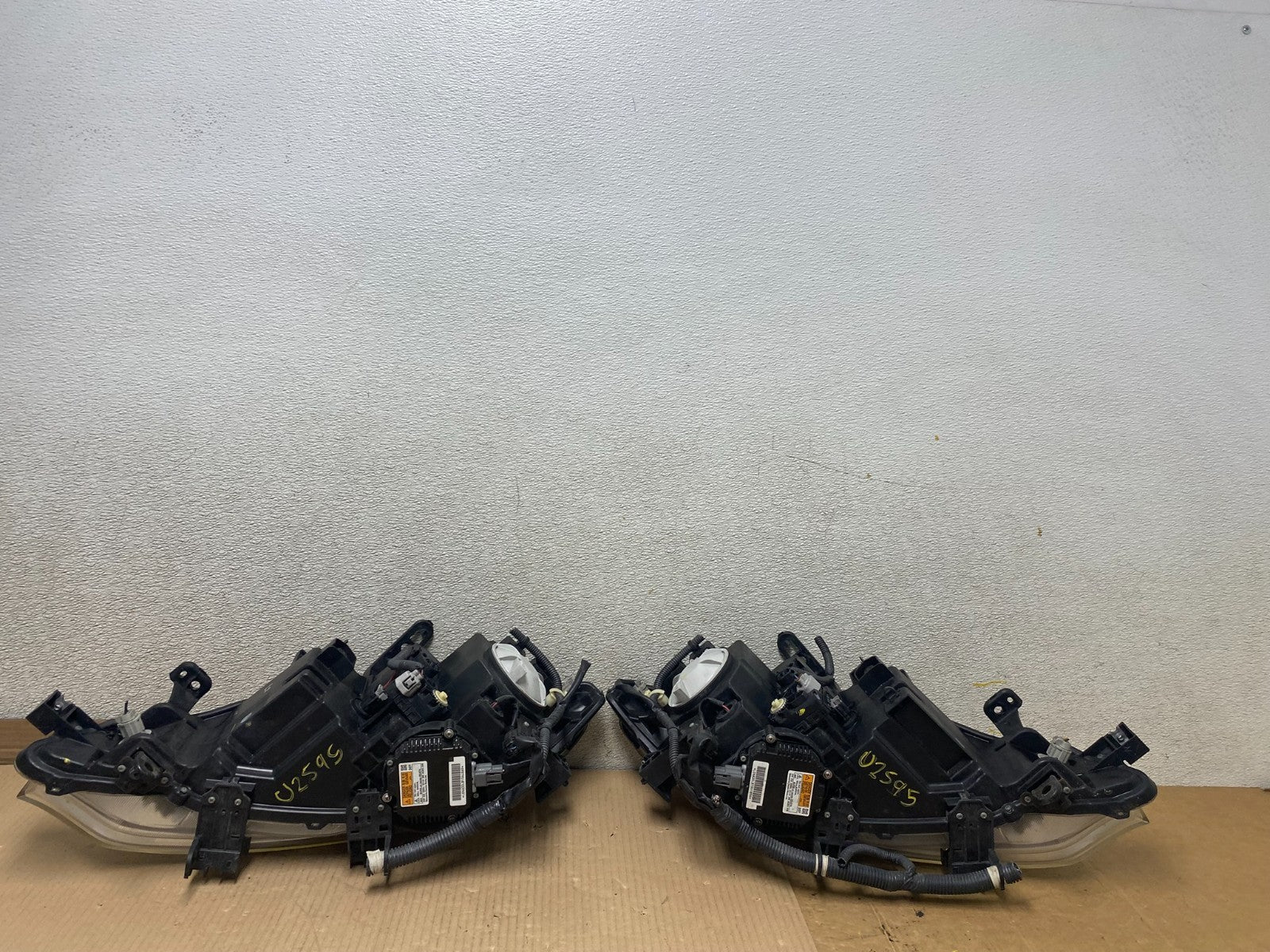 Xenon 2011 2012 2013 2014 Nissan Murano Headlights Left+Right Oem U2595 DW10