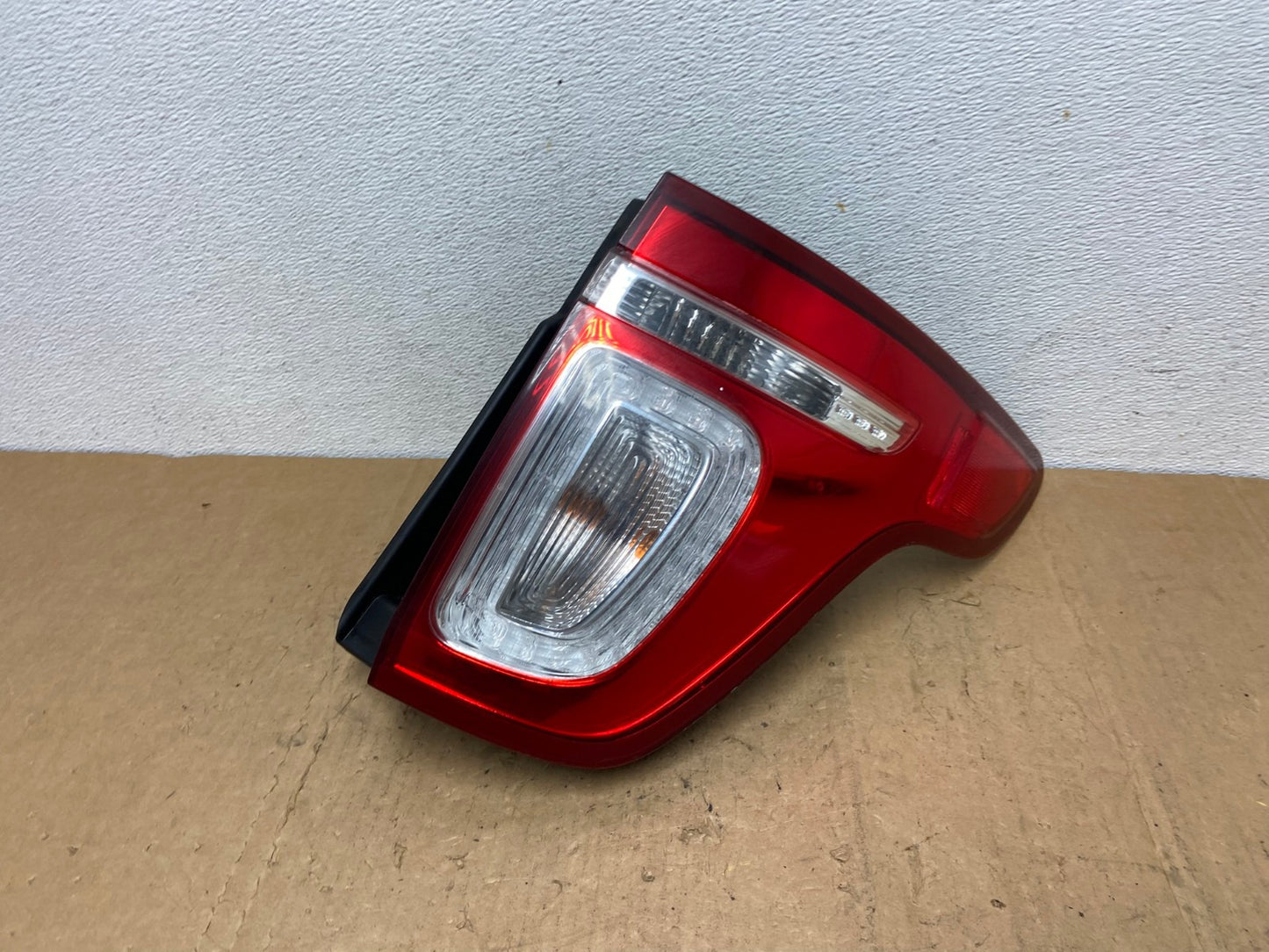 2011-2015 Ford Explorer Police Package Right Passenger Side Tail light AD1398 LK0