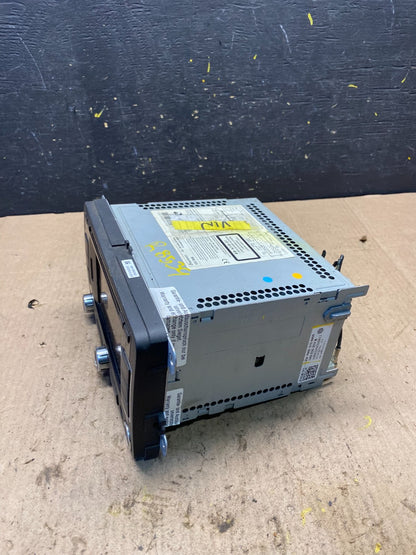 2006 to 2009 Volkswagen Tiguan Radio AM/FM CD Player OEM V9121 DG2