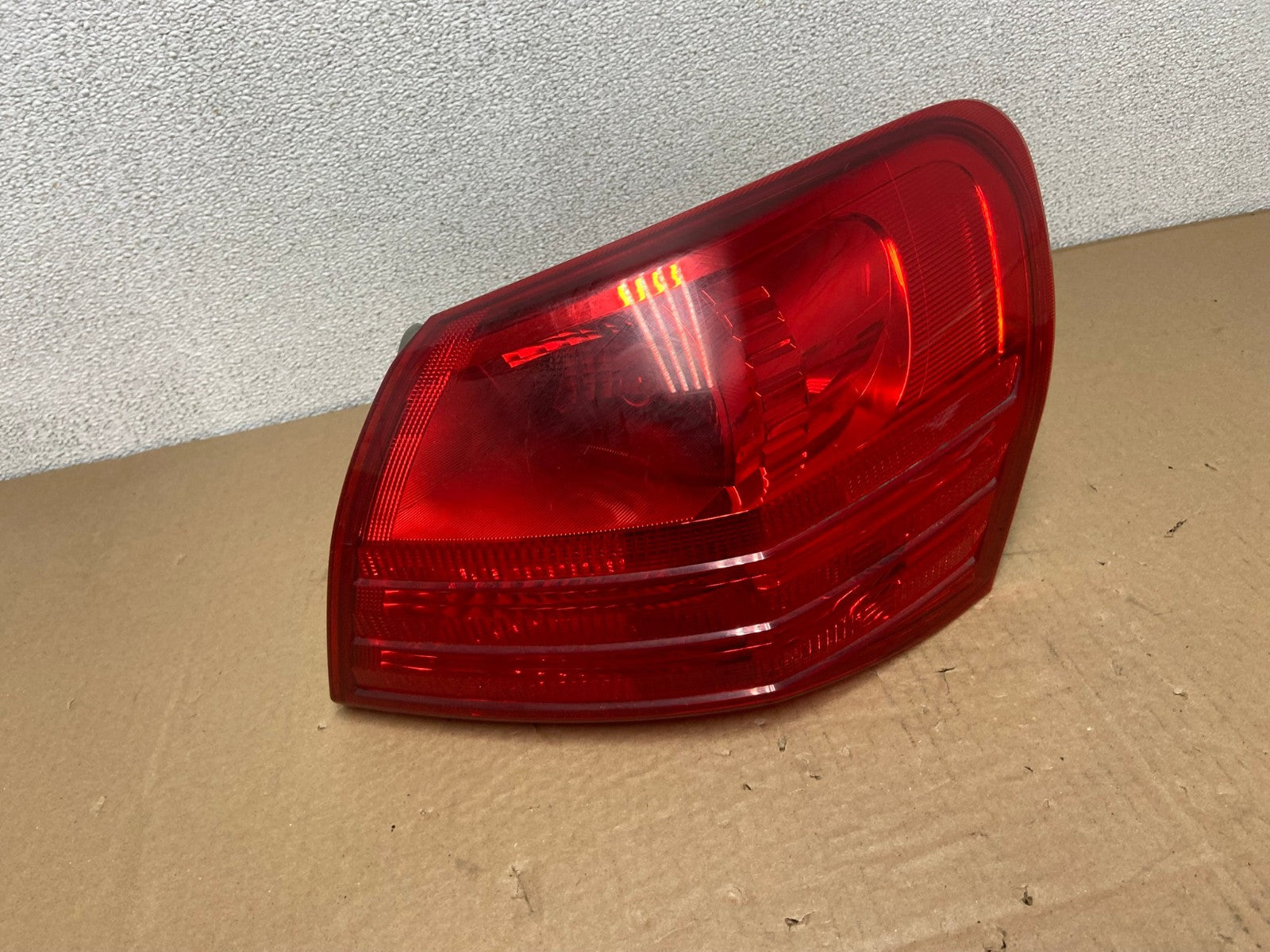 2008 to 2015 Nissan Rogue Right Passenger Rh Side Tail Light Oem AB6162 LK0