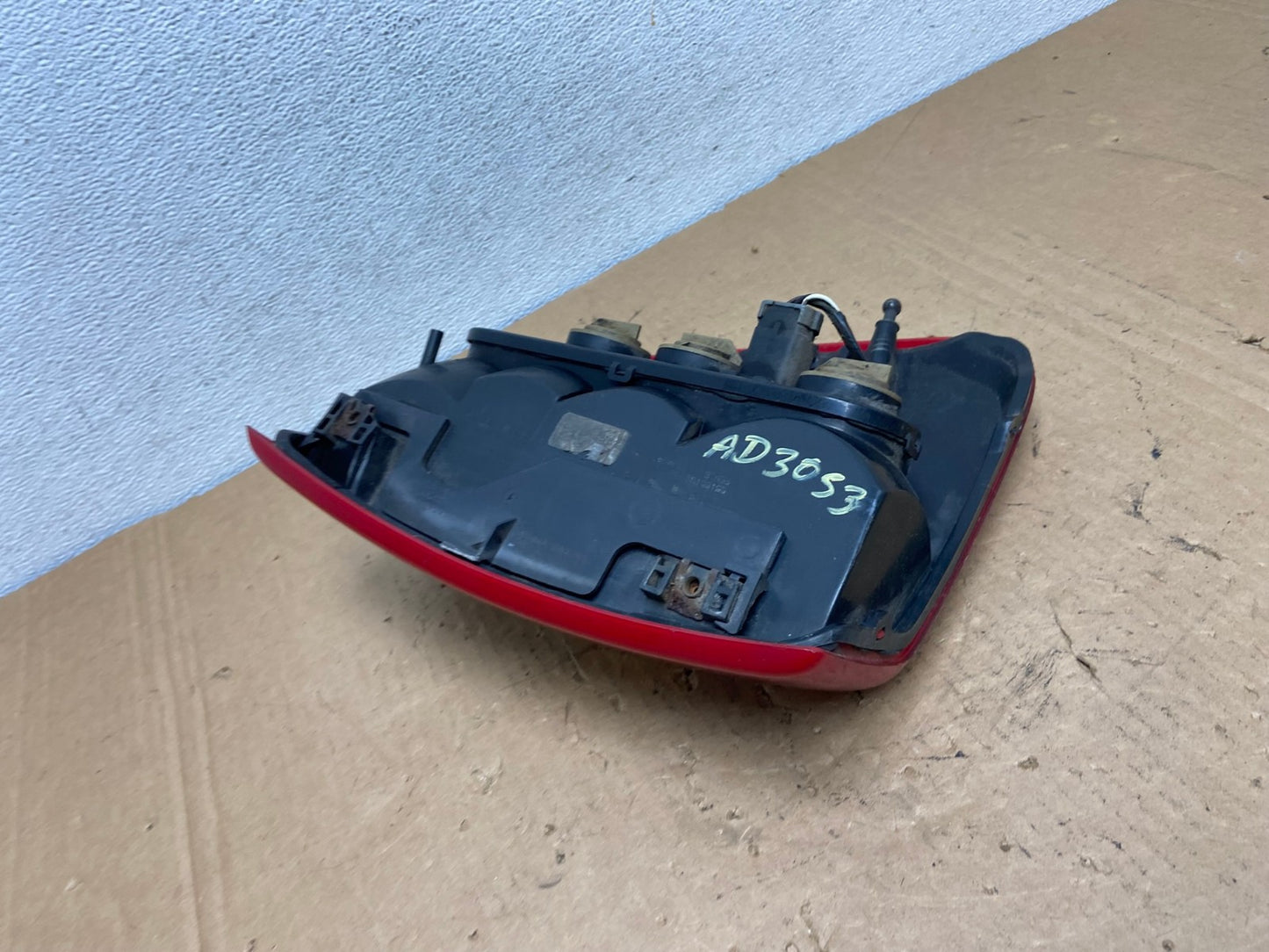 1999-2004 Jeep Grand Cherokee WJ Right Passenger Rh Tail Light AD3053 LK5