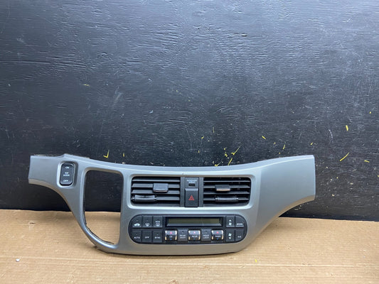 2005 to 2010 Honda Odyssey  Radio Climate Control Dash Trim Bezel Oem W3063 DG0