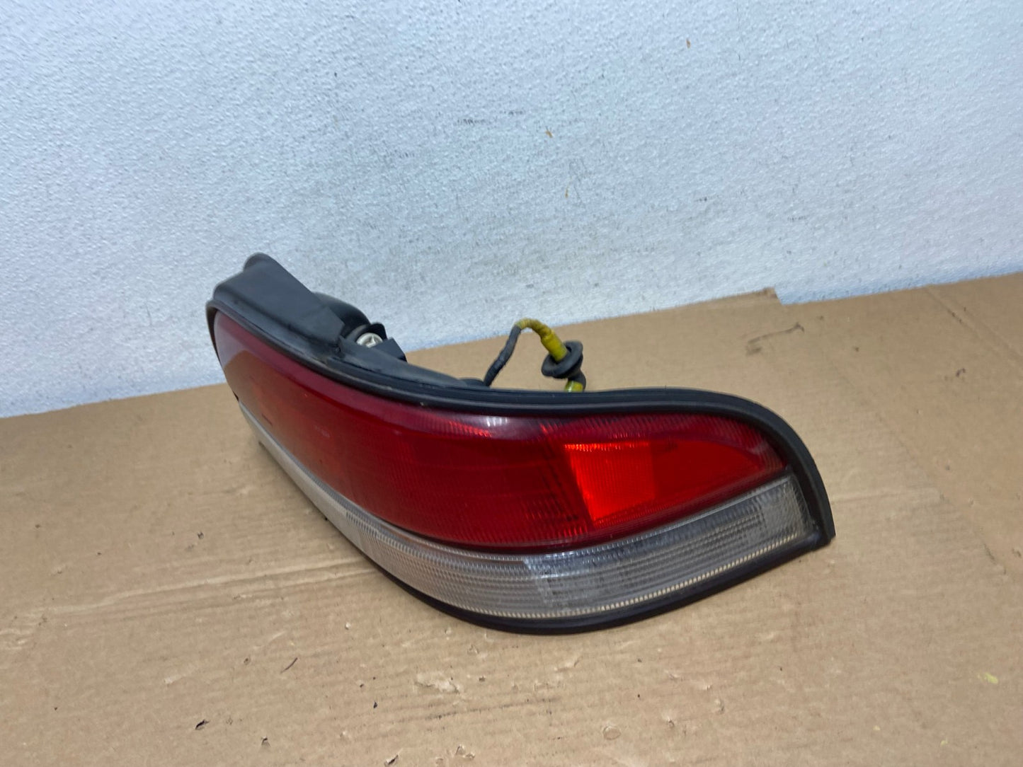 1995 - 1997 Toyota Avalon Right Passenger RH Side Tail Light AD3922 LK1