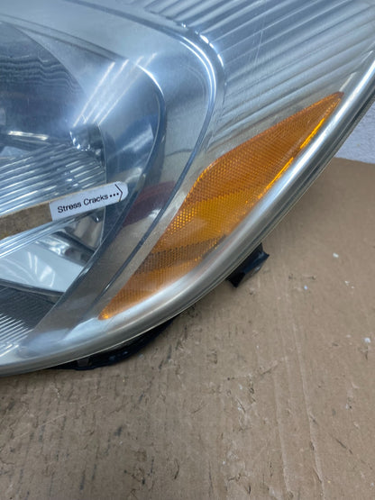 2004-2005 Toyota Sienna Left Driver LH Side Halogen Headlight AD8805 DW4