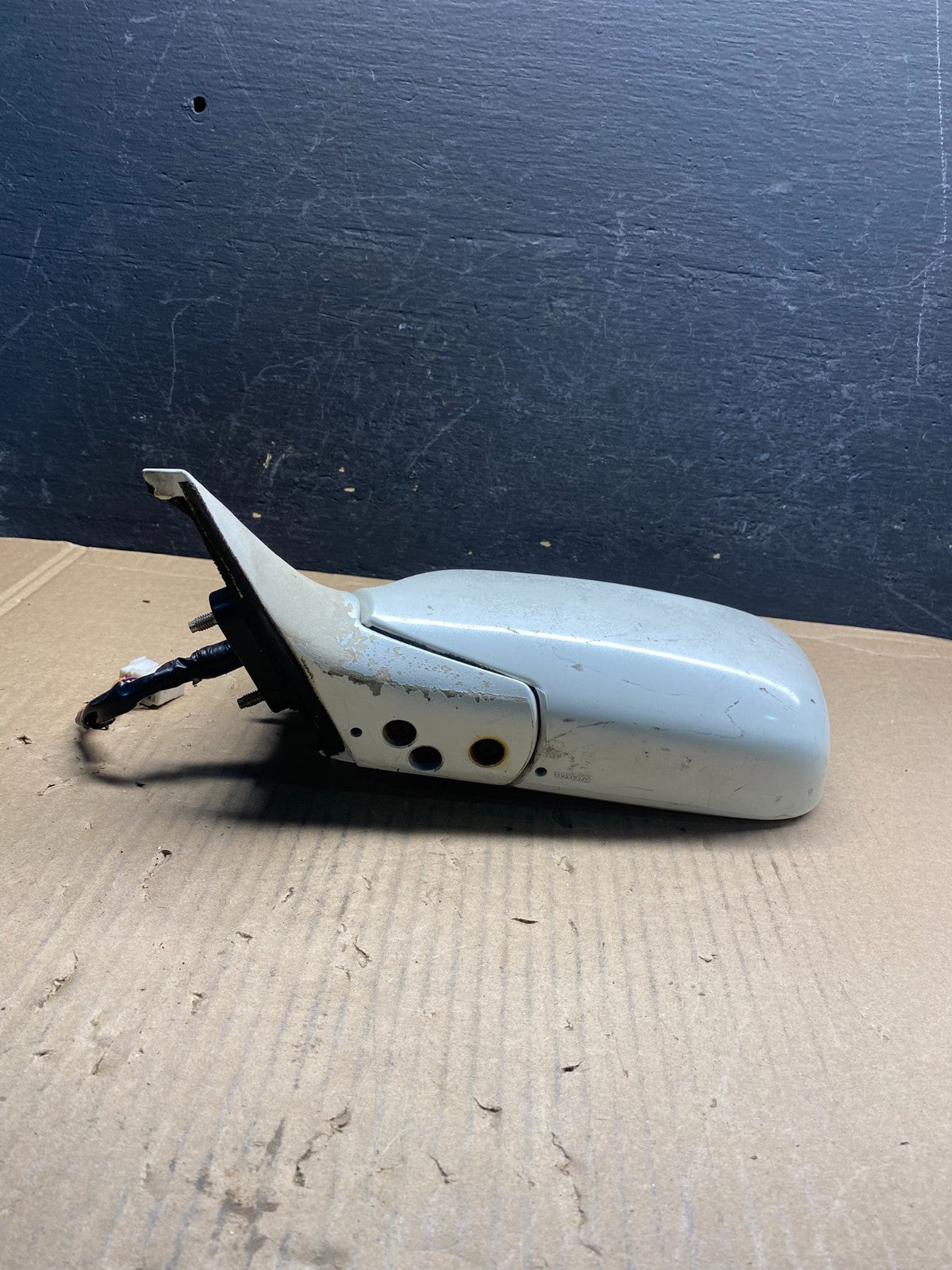 1997 to 2001 Lexus ES300 Left Driver LH View Door Mirror AE7938 DW3