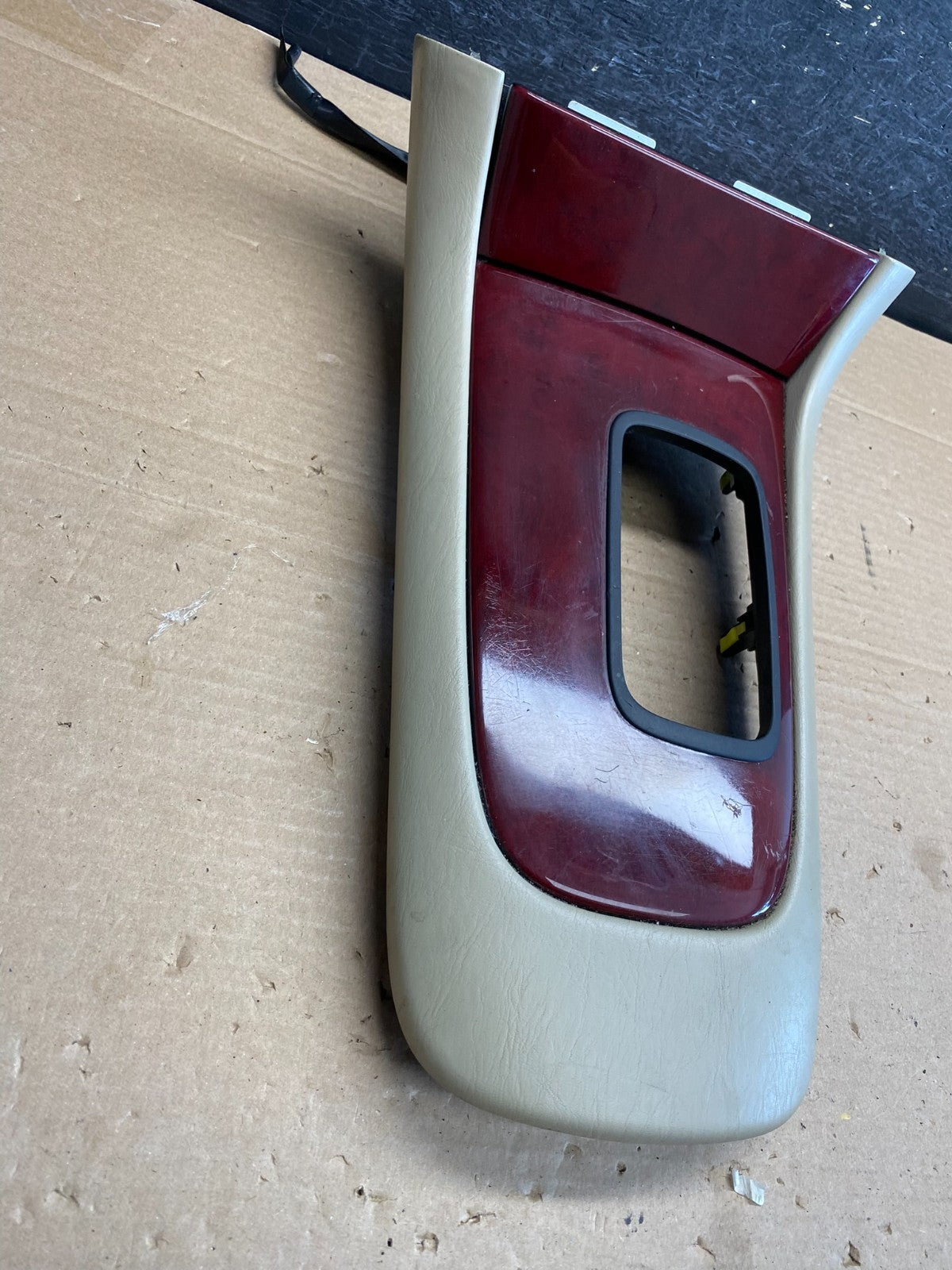 2002 to 2006 Lexus ES300 ES330 Center Console Shifter Bezel Trim AG5293 DG4