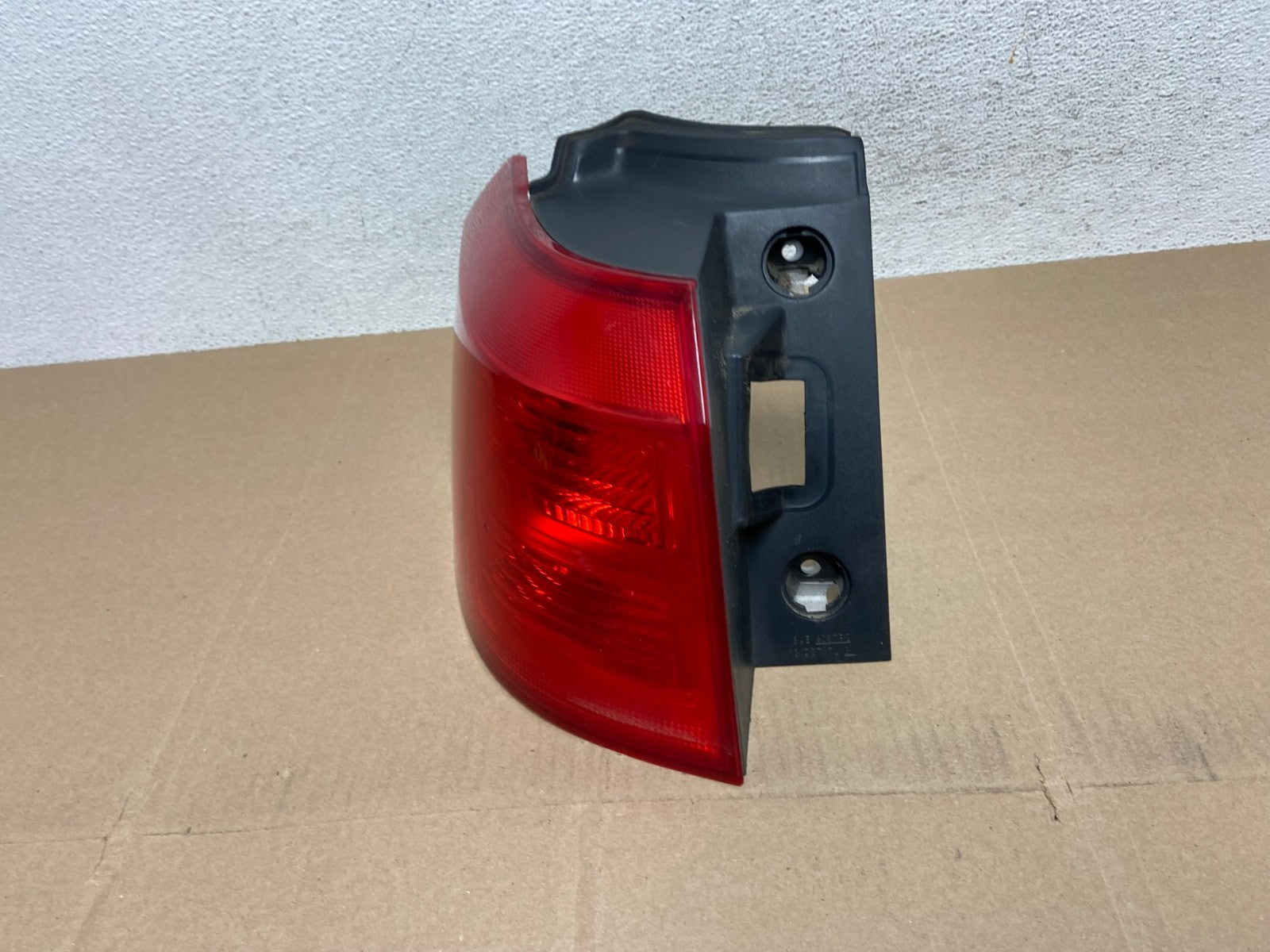2010 to 2017 GMC Terrain Halogen Tail Light Left Driver Lh Side AE6623 LK1
