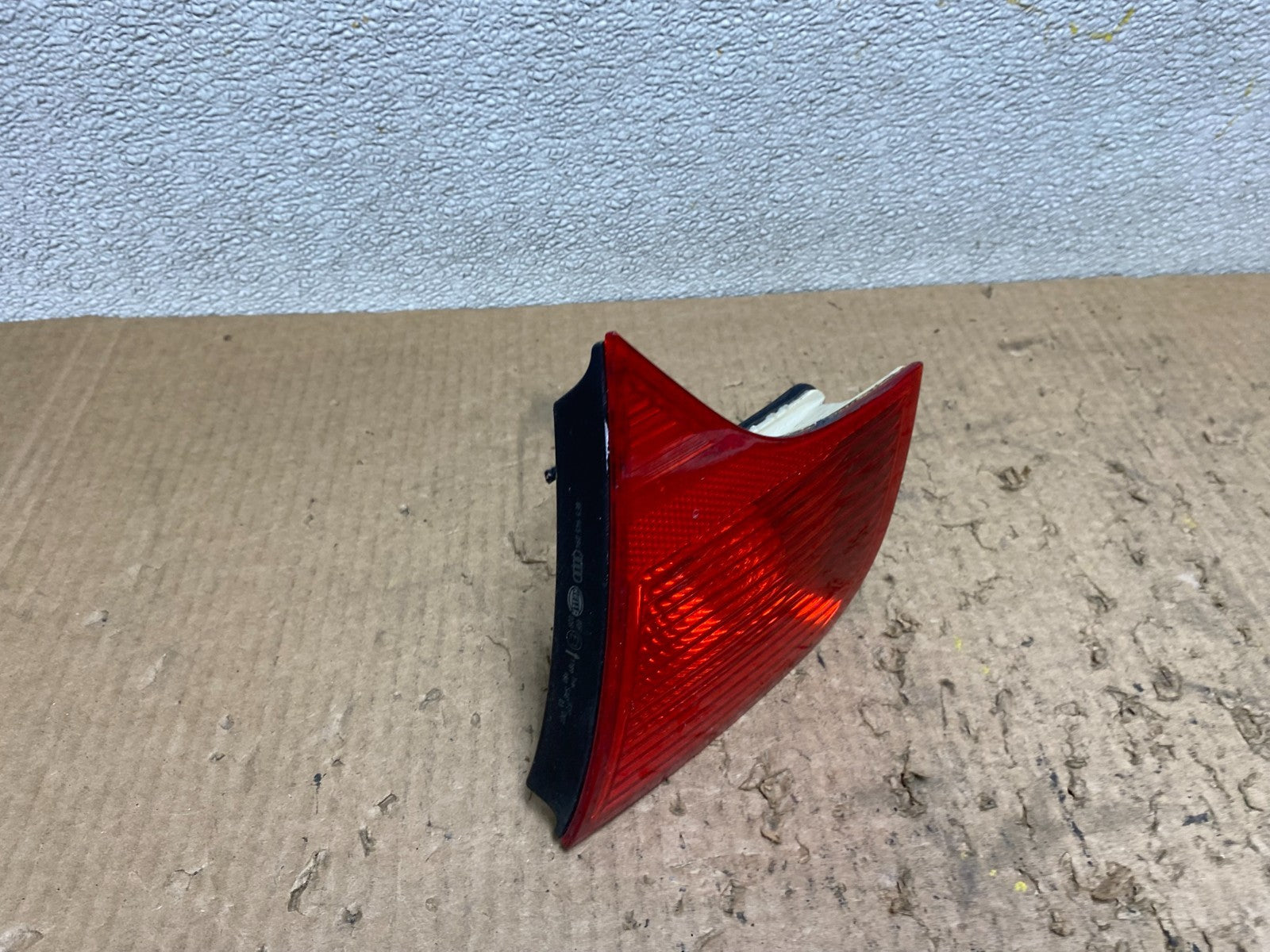 2004-2008 Audi A4 Sedan Right Passenger RH Side Inner Tail Light OEM W7945 DW2