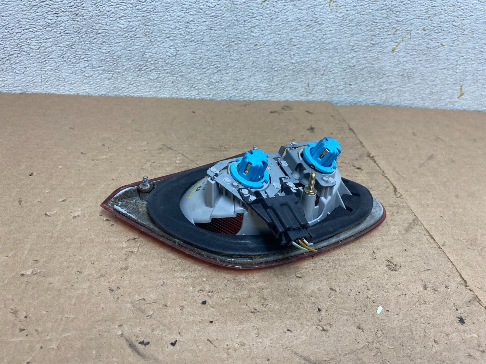 1996 - 1999 Mercedes-Benz E W210 E320 Left Driver Inner Tail Light OEM P5254 DW3