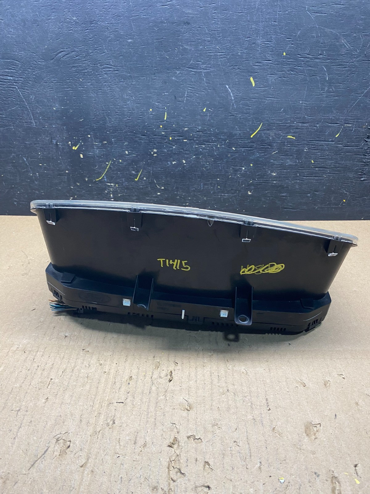 2007 to 2014 Ford Expedition Speedometer Cluster Gauge t1415 DG4