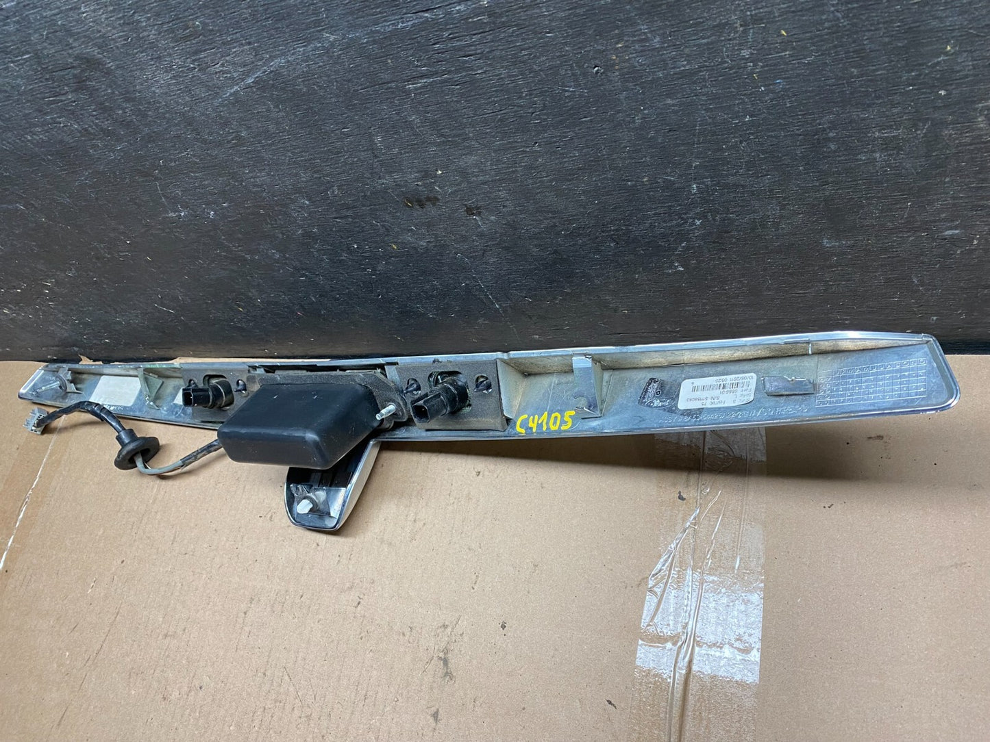 2009 to 2012 Lincoln MKS Trunk Moulding Lid Chrome Trim C4105 PS6
