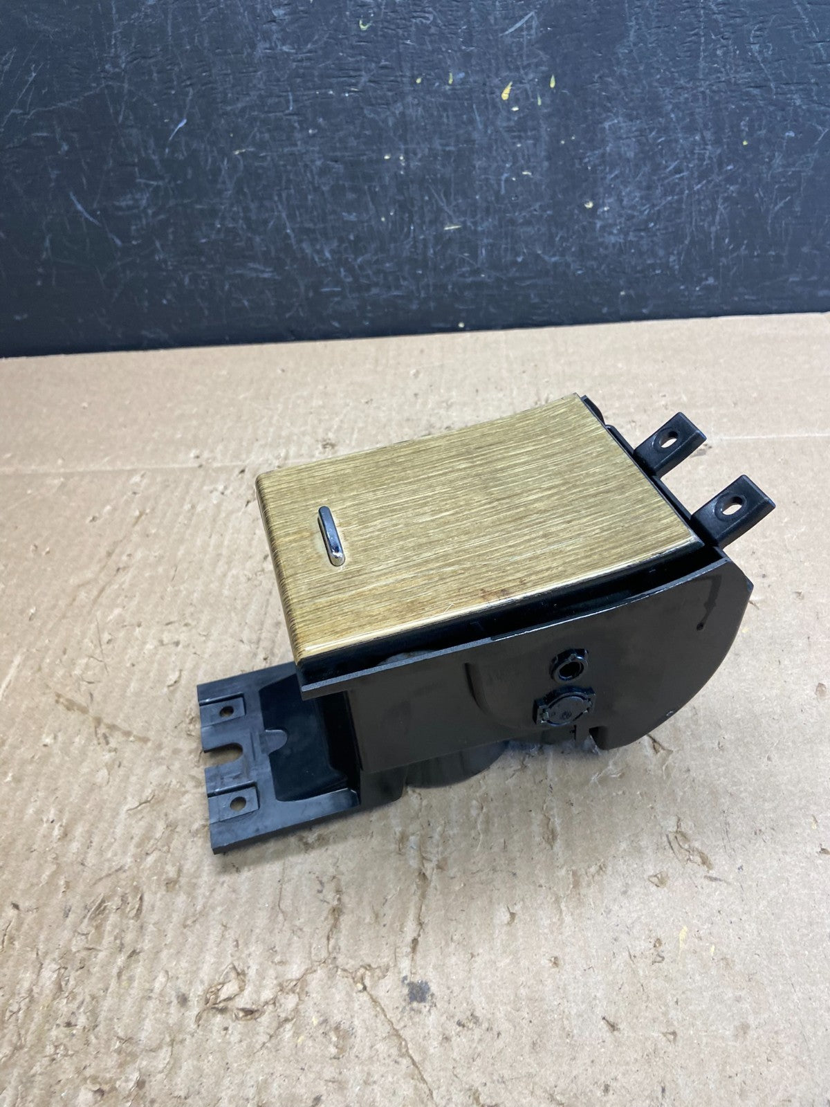 2009 - 2011 Jaguar XF Center Console Front Cup Holder Storage Box AC9225 DG3