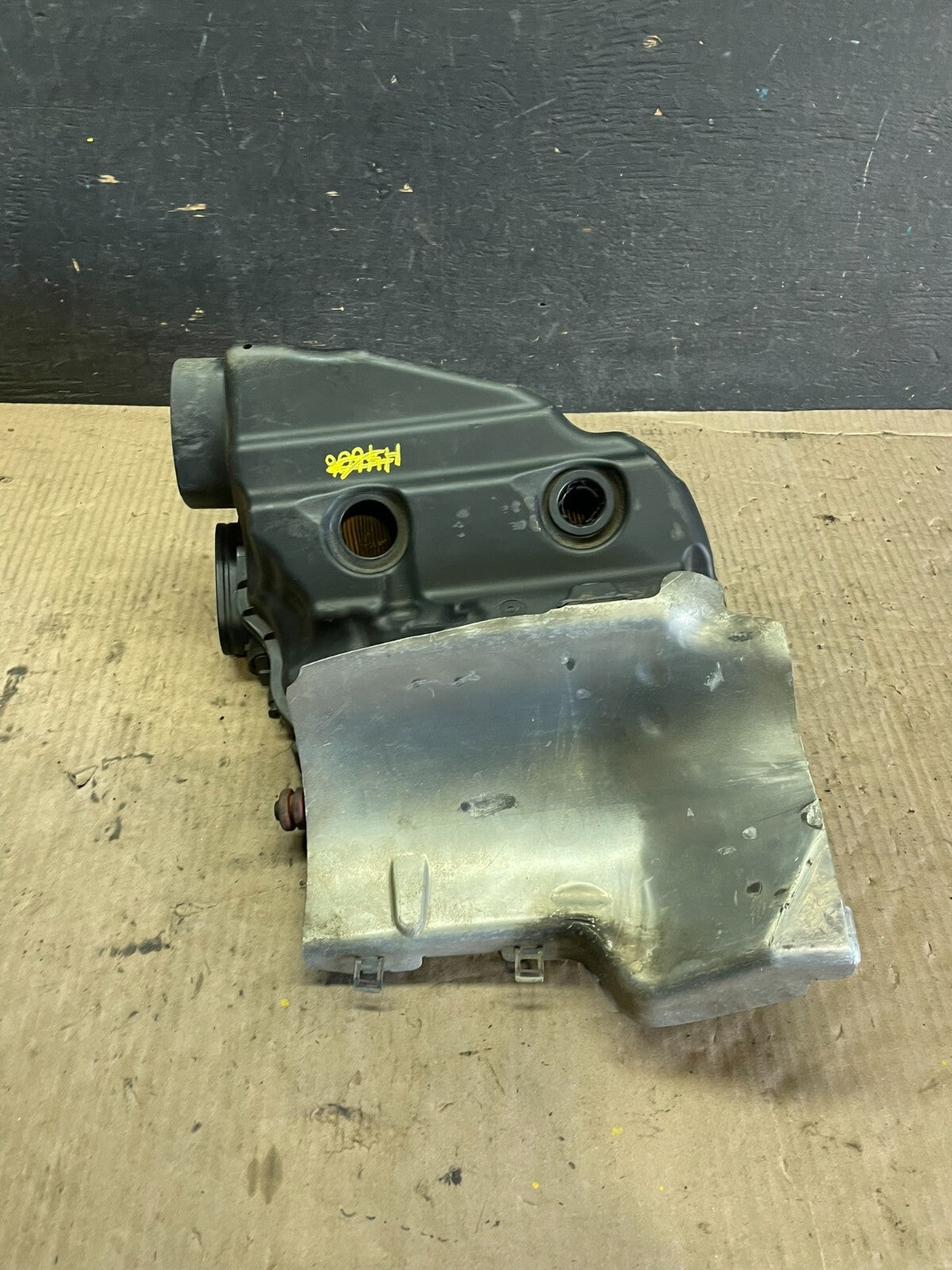 2009-2012 Bmw 7-Ser F01 750i Left Driver Air Filter Cleaner Intake Box M2919 DG4