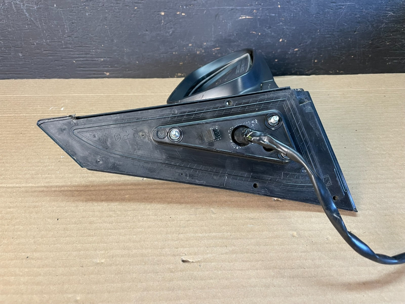 2004 to 2009 Toyota Prius Right Passenger RH Side View Door Mirror AE8618 DW4