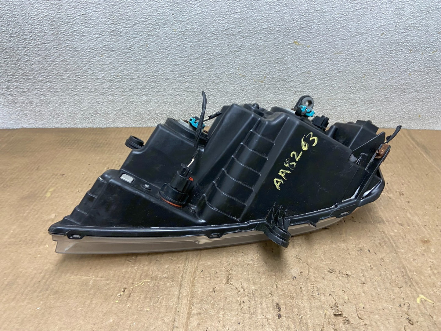 2008 to 2014 Dodge Avenger Right Passenger Side Halogen Headlight AA8263 DW7