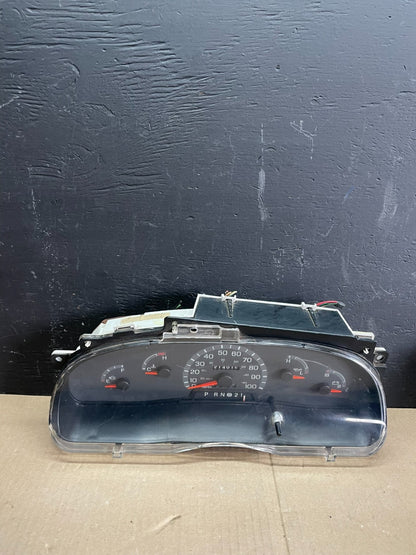 2001-2002 Ford Econoline E250 E350 Van Speedometer Instrument Cluster ab7834 DG0