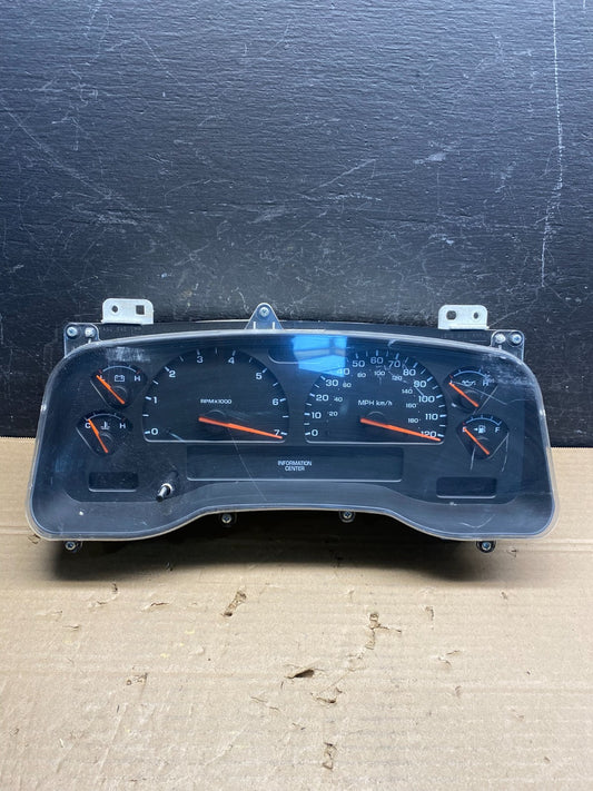 2003 Dodge Durango 4.7L Speedometer Instrument Cluster Gauge AD9534 DG0