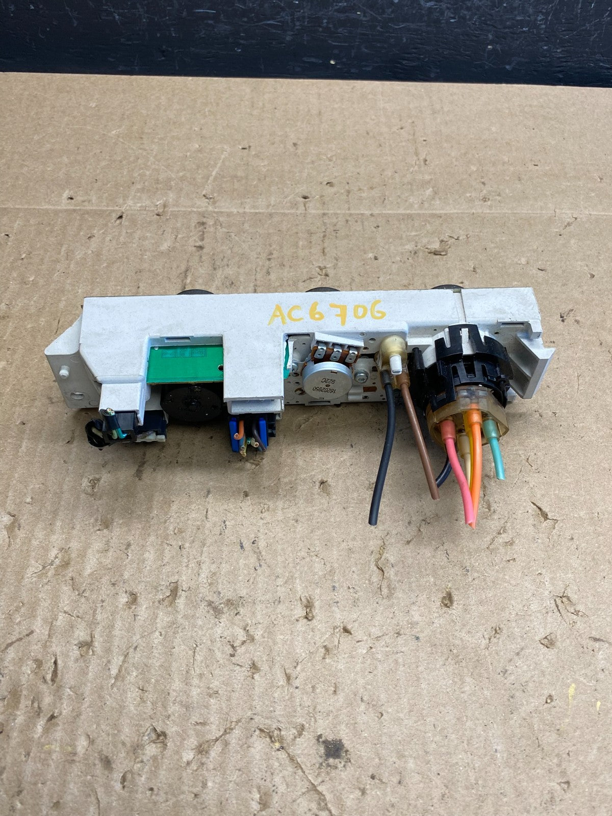 2008-2010 Chevrolet Express 1500 2500 3500 Climate Control Panel AC6706 DG4