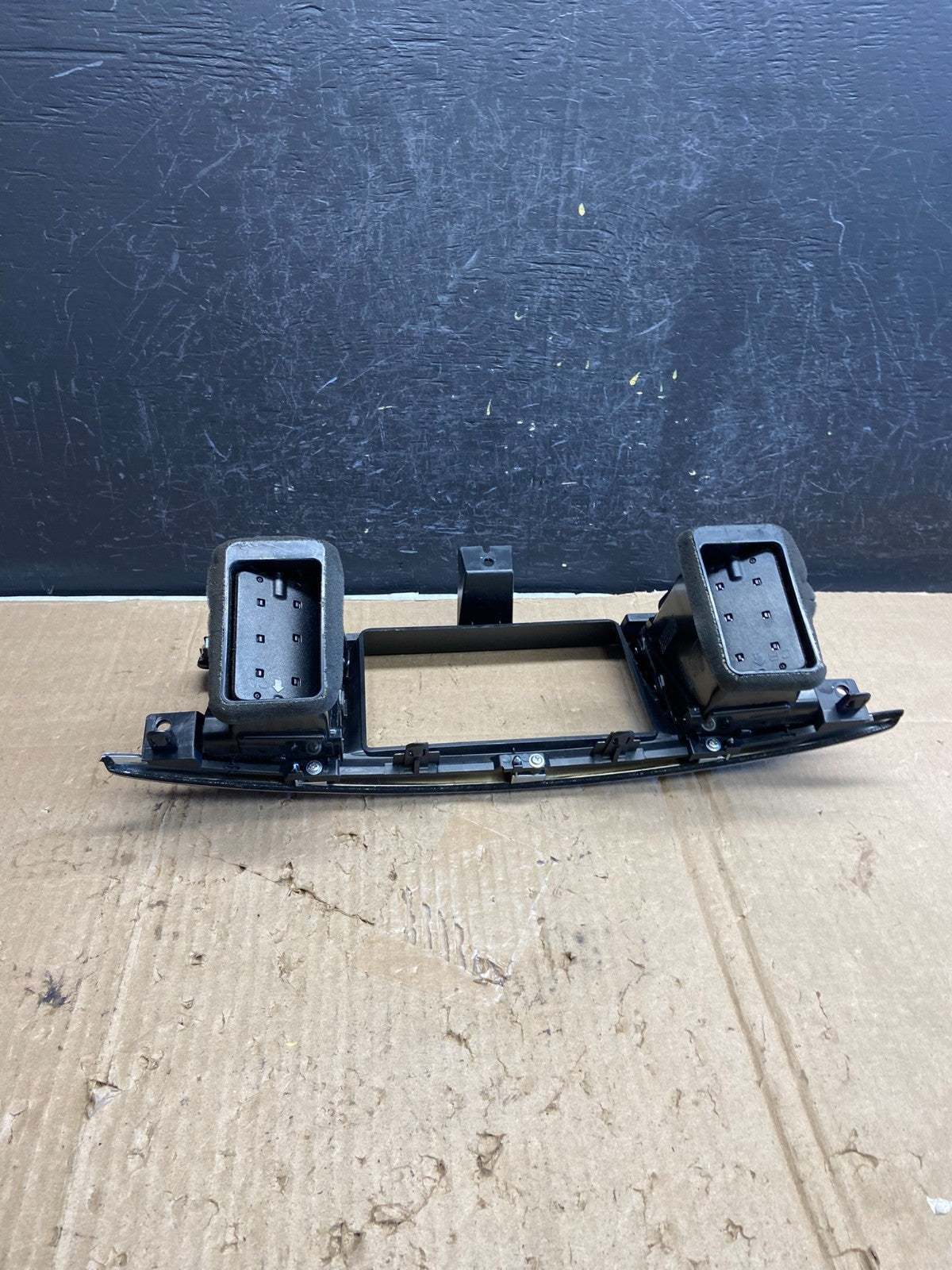 2011 to 2017 Infiniti QX56 Center Dash Radio Trim Bezel Surround AE2062 DG4