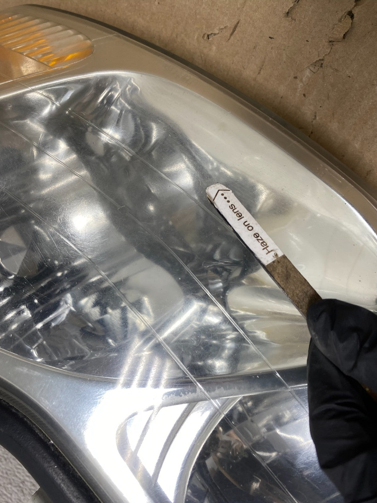 2000 to 2004 Toyota Avalon Halogen Left+Right Headlights AH5946 DW7