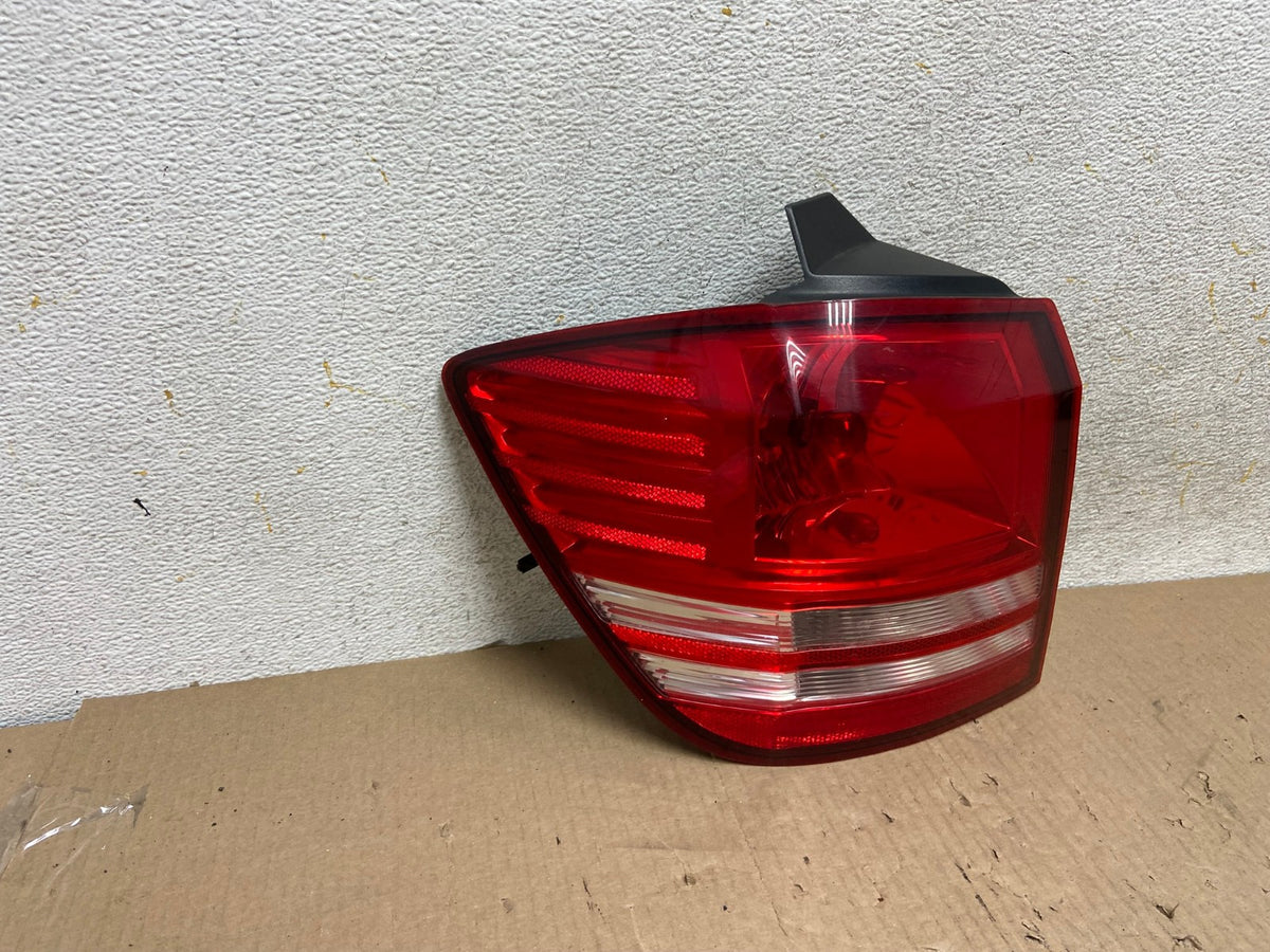 2009 2010 2011 Dodge Journey Left Driver Lh Tail Light AH5903 LK1