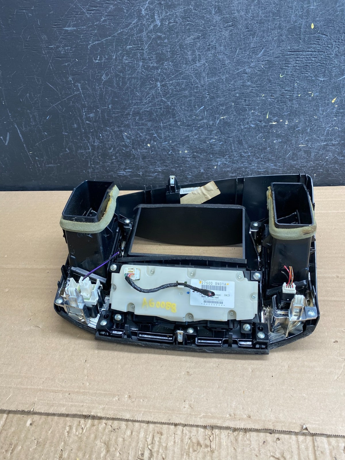 2009-2014 Nissan Maxima Center Console Climate Control Radio Bezel AG0088 DG3