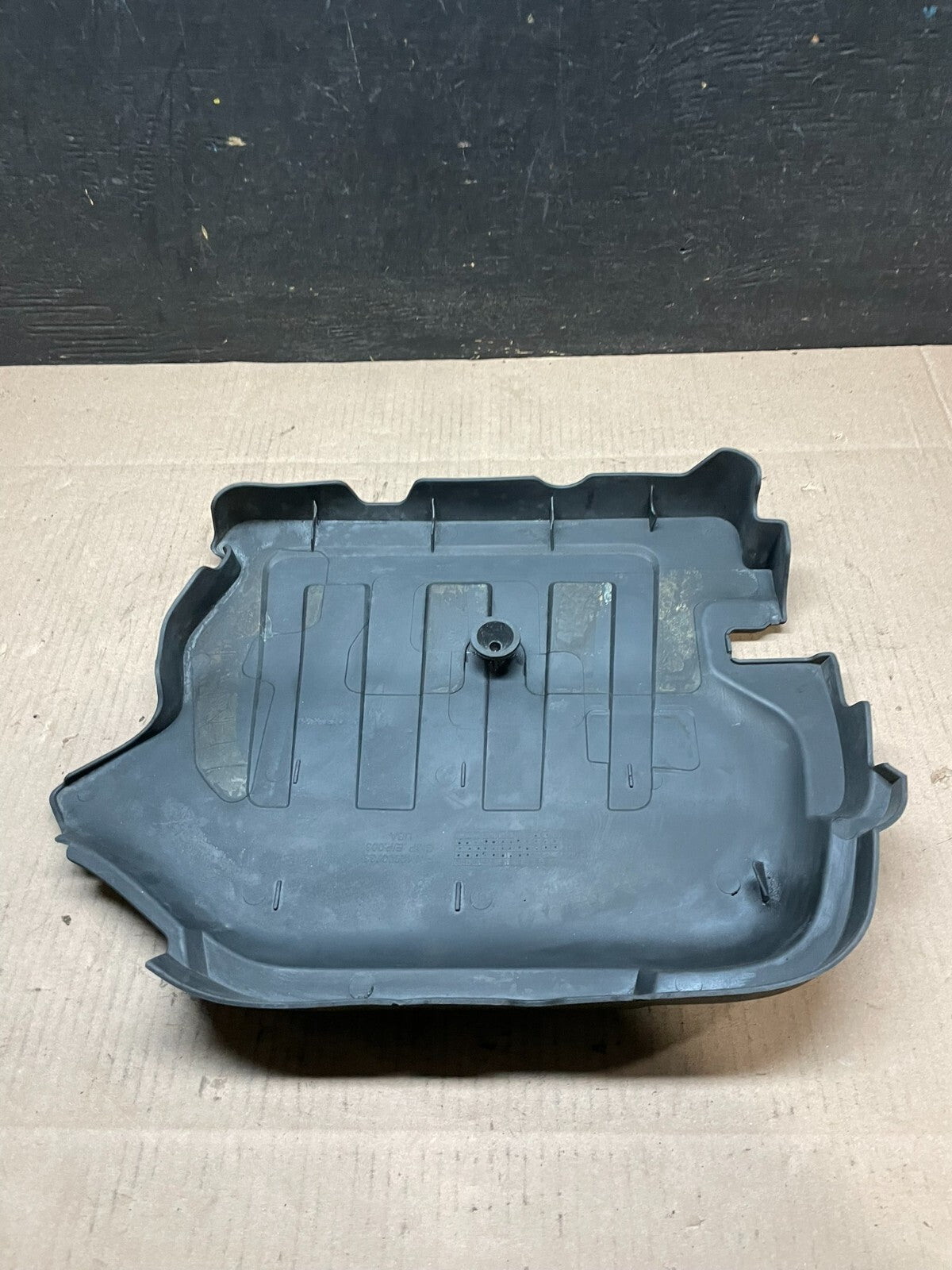 2008 to 2012 Chevrolet Malibu Engine Cover Plastic Motor Shield J6903 DG5