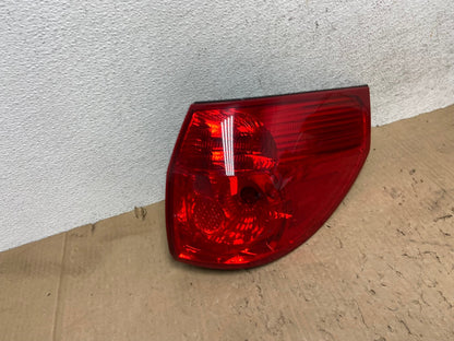 2006 - 2010 Toyota Sienna Right Passenger Side Tail Light AE9390 LK2