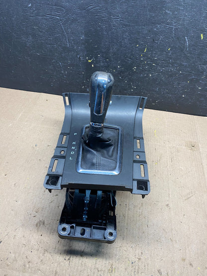 2013 to 2019 Lincoln MKT  Automatic Transmission Gear Shifter Selector R8450 DG0