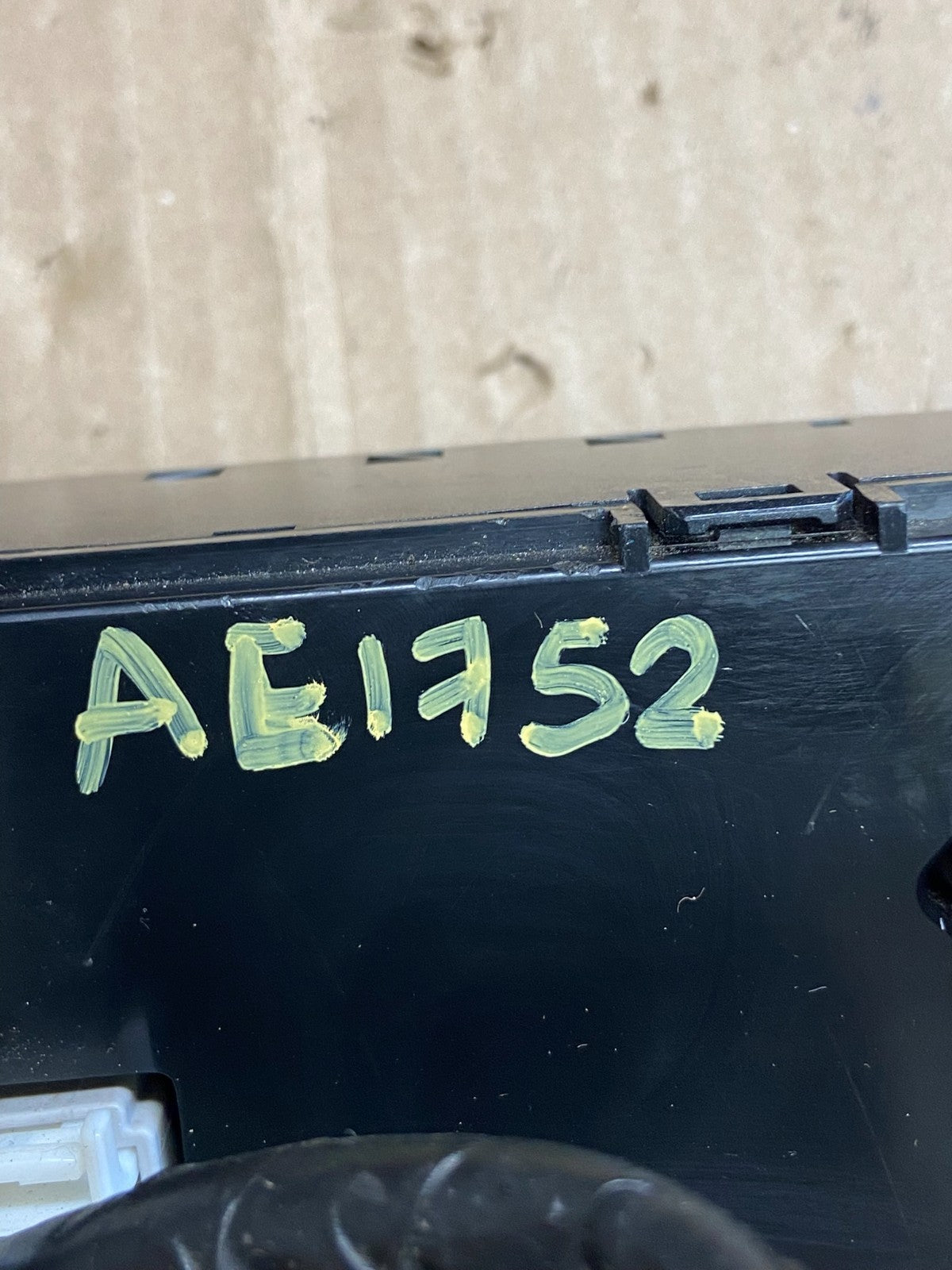 2010 - 2014 Subaru Outback Legacy A/C Heater Climate Control Unit AE1752 DG5