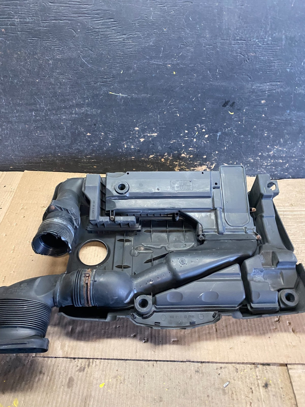 2005 - 2008 Volkswagen Jetta Beetle 2.5L Passat Engine Cover 07k129601j w5771 DG4
